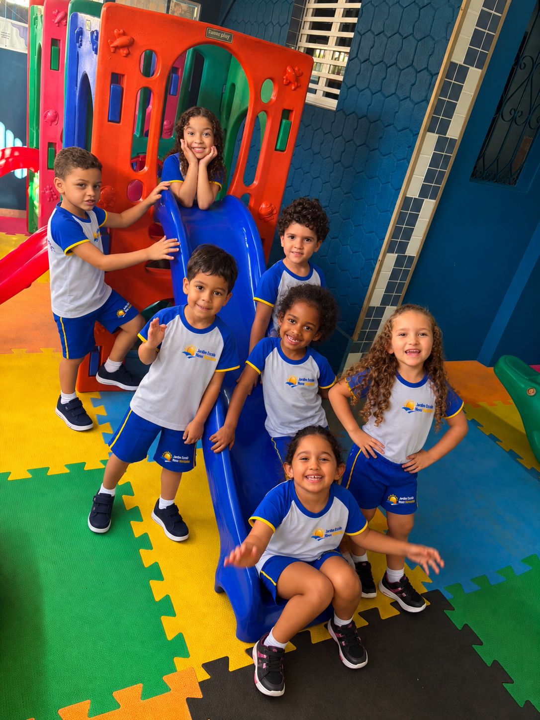Estrutura da escola: parquinho da Educação Infantil